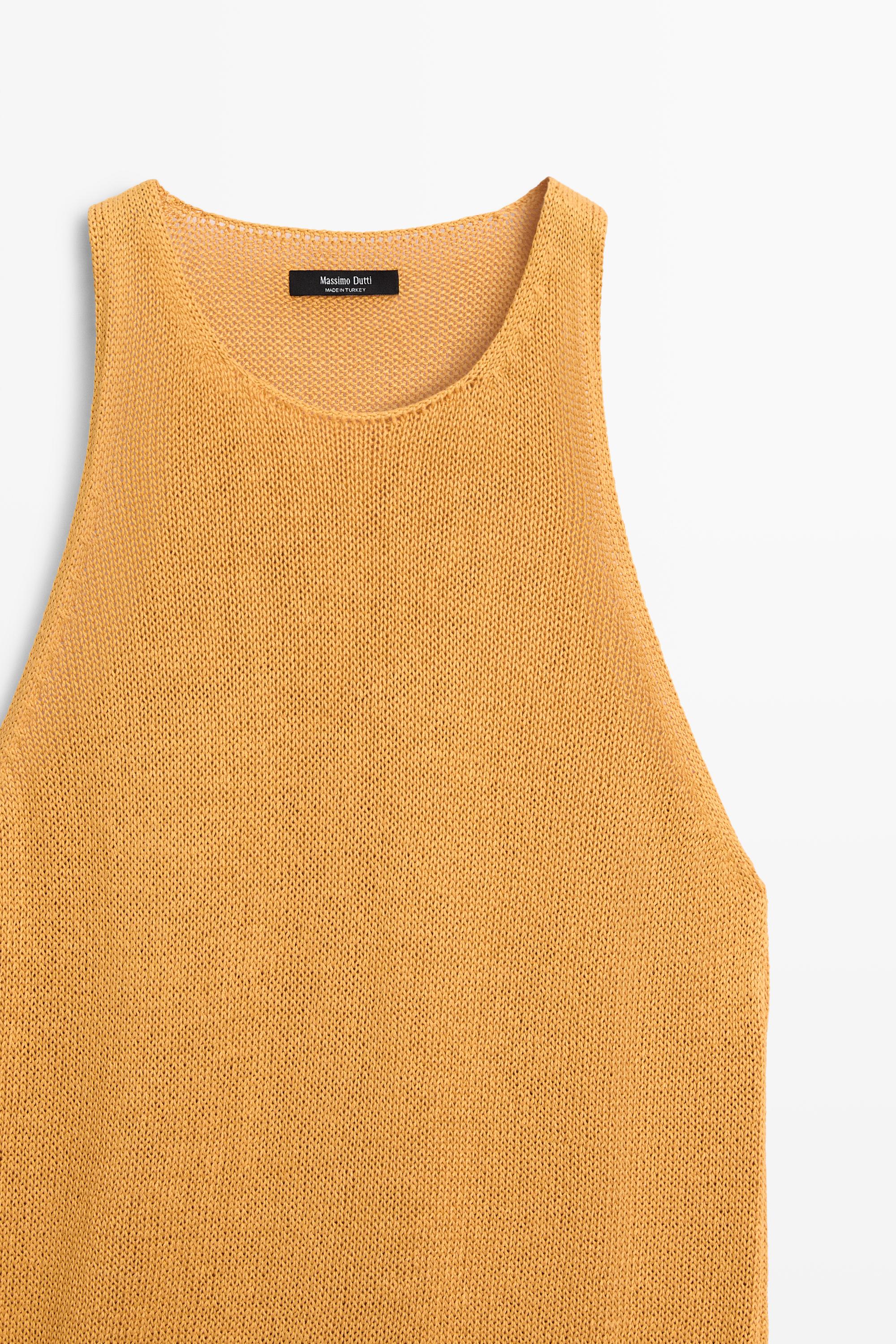 Sleeveless knit halter top
